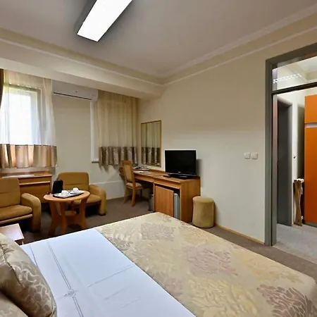 Sole Mio Wellness & 4* Novi Sad